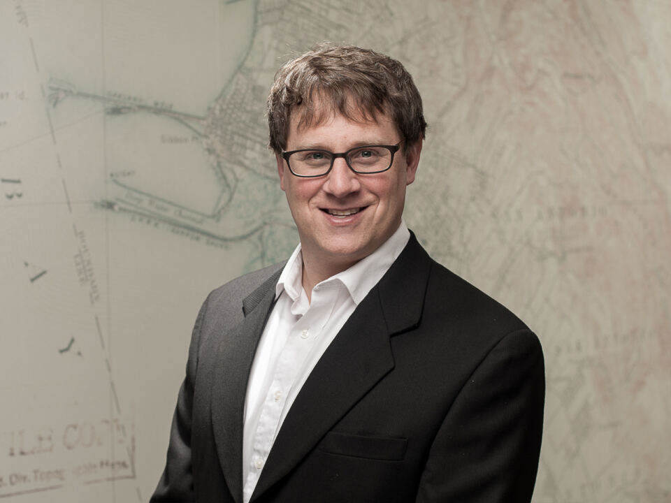 Daniel Mason headshot